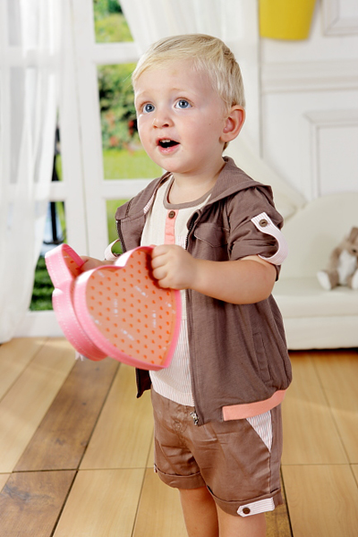 ����¿�ͯ�b����ɫ