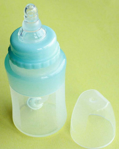 圭皎標口徑自動吸管硅膠奶瓶