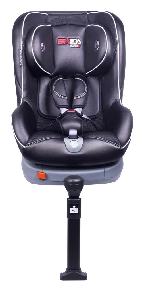 環(huán)球娃娃全球星安全座椅黑色正面