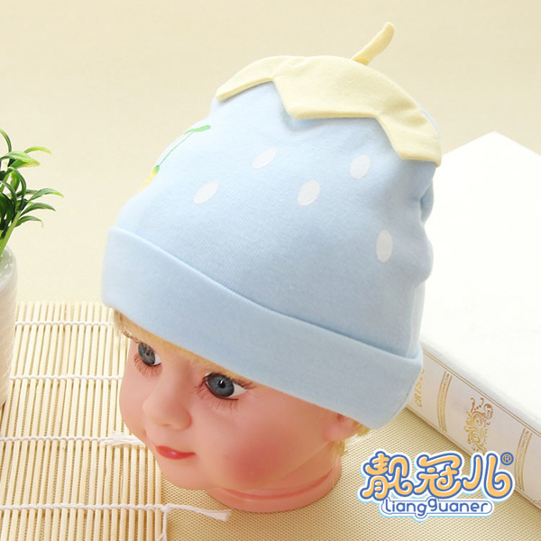 靚冠兒yingye草莓帽子淺藍(lán)色