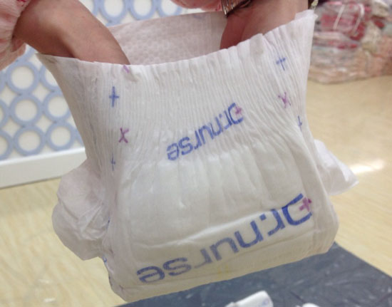 班博士yinge護(hù)理級(jí)紙尿褲