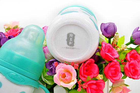 ؐ˹�Ȼòʴɮ��Ό����Ԅ�(d��ng)��ƿ�Gɫ