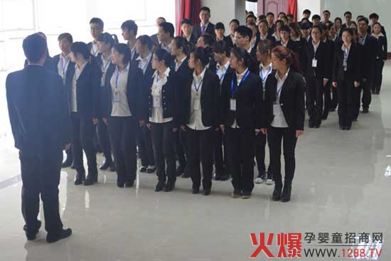 �ڻ𱬳��L���c�c�ε�