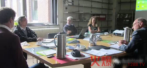 �������냺�׷�