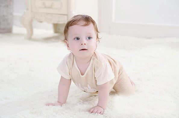 ������yinge��(n��i)��2015�����¿�ײɫ���������b0