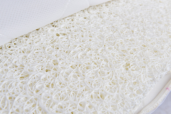 芬可嬰童床墊 海綿寶寶圖案 材質(zhì)細節(jié)