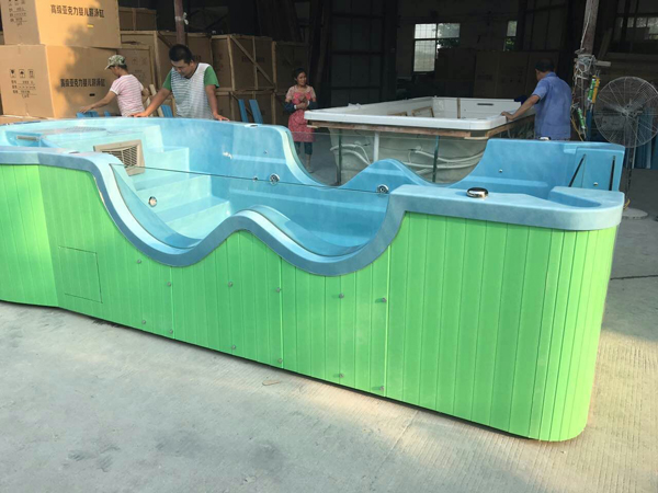 童伴麗嬰游泳池綠色.jpg 童伴麗嬰游泳池綠色.jpg