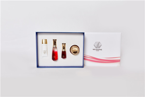 思沐爾沐詩荷5.jpg 思沐爾沐詩荷5.jpg