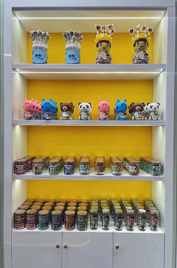 兩個(gè)寶貝高端山楂阜財(cái)門(mén)店展示 (3).jpg 兩個(gè)寶貝高端山楂阜財(cái)門(mén)店展示 (3).jpg