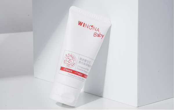 薇諾娜寶貝復(fù)合紫草修護(hù)膏.jpg 薇諾娜寶貝復(fù)合紫草修護(hù)膏.jpg