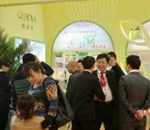 �W�؁���������չչ��(hu��)�D