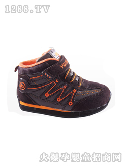 ��������ɫ�\��Ь