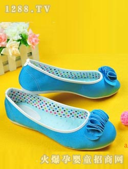 �{ɫyunf����Ь