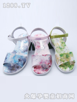 ˹�˼{���yŮЬ