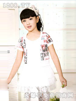 �����Ã�ͯ������ȹ��ɫ