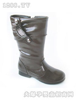 ��ô������ɫСͯ�r(sh��)��Ƥѥ