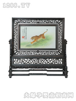 �ی������L(f��ng)�Ȳ�̥ë�C