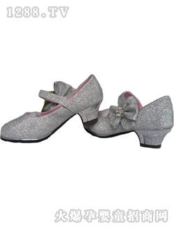 ��(l��)�ȳǻ�ɫŮͯ��Ʒ�r(sh��)��Ь