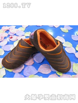 �Ϙ���ͯЬ�r�����e��ɫ�ȼy