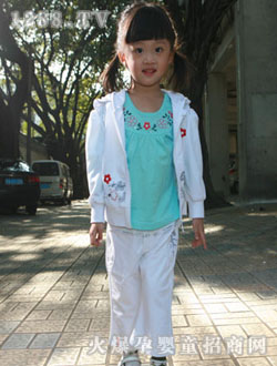 �����ܰ�ɫŮͯ�\(y��n)�����b