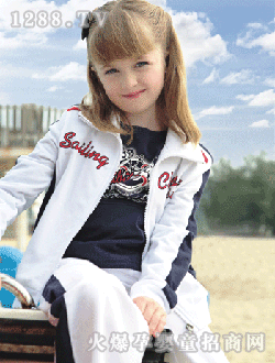 �����ȵ�Ůͯ��ɫ�\�����b