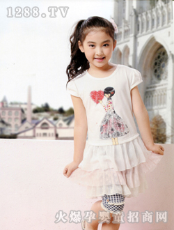 �{ɫ���`���e���b