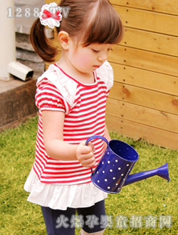 С�ɘ���ɫ�l�y����