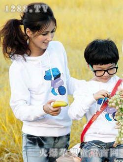 С�ɘ���ɫ�H���b