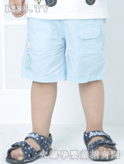 小豬班納淺藍(lán)色yinge梭織中褲