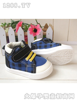 ͯ�ľ��{ɫ�r�з���Ь