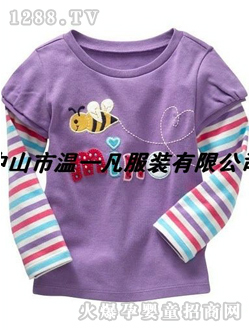 ��һ����ɫ����Ůͯ�L(zh��ng)��T��