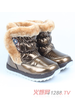 С����ѩ��ѥ��ɫ