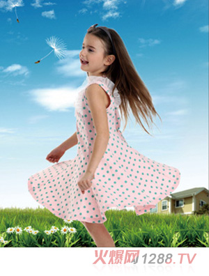 ����ļ���ɫ�{(l��n)�c�B��ȹ