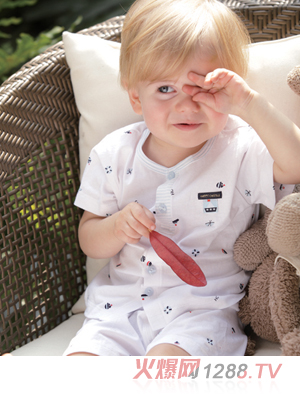 �옷�Ǳ����Ķ�ѝ���b��ɫ