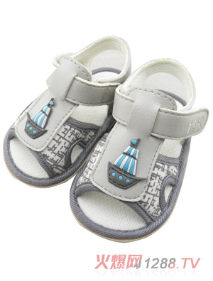 ��ʹ֮�뿨ͨyingeЬ��ɫ