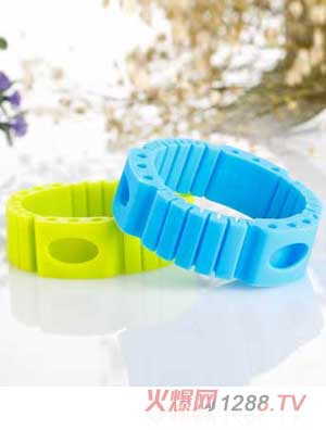 �L�Z�w���Gɫ+�{ɫ����Ȧ