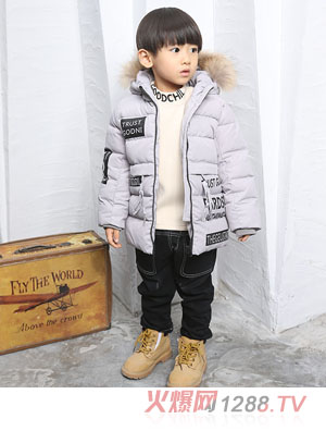 ���c�neͯ���Ќ��������yɫ���\