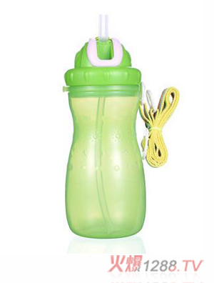母愛(ài)兒童背帶學(xué)飲杯550ML 淡綠